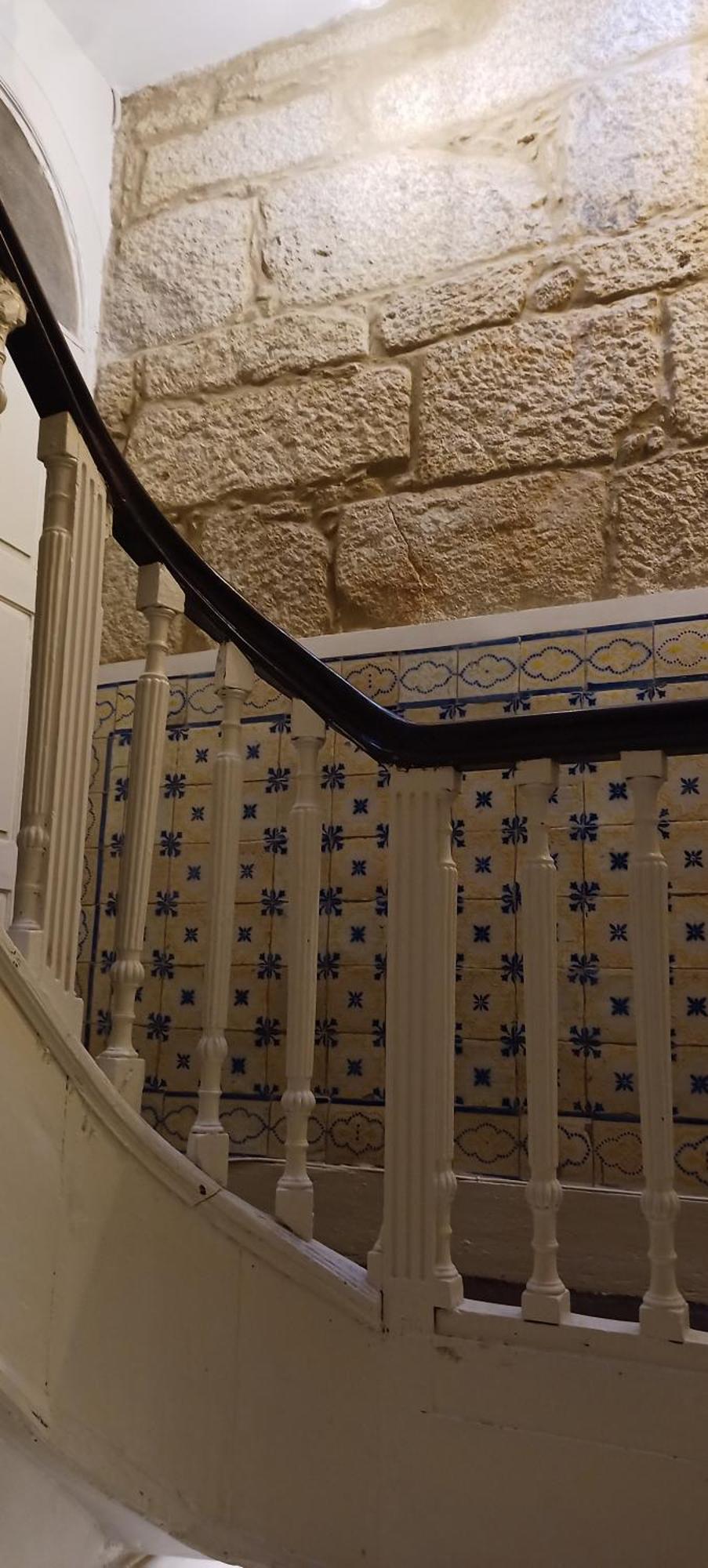 Tile House Apartment